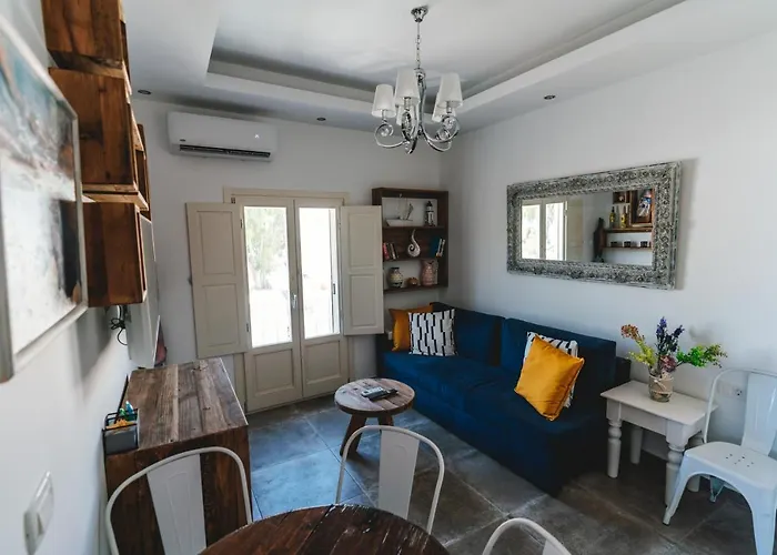 Lux House With Outdoor Jacuzzi And Sea View In Santorini *