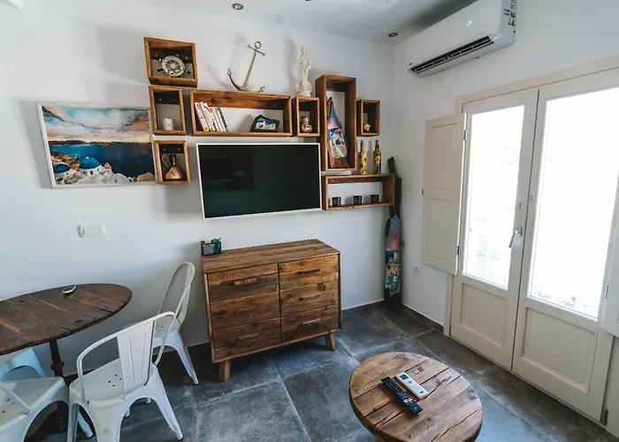 Lejlighed Lux House With Outdoor Jacuzzi And Sea View In Santorini Emporio (Santorini)