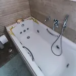 Lux House With Outdoor Jacuzzi And Sea View In Santorini Emporio (Santorini)